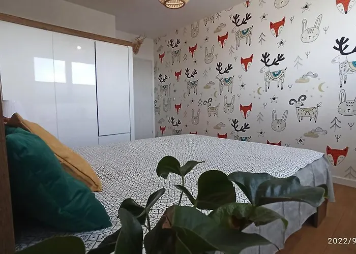 Comfy, Familly Friendly Apartment. Balcony. Garage. * 바르샤바