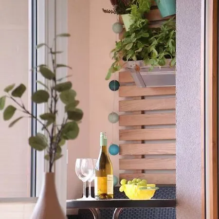 Lägenhet Comfy, Familly Friendly Apartment. Balcony. Garage. Warszawa