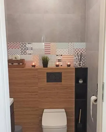 Appartement Comfy, Familly Friendly Apartment. Balcony. Garage. *