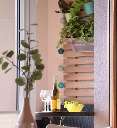 Appartement Comfy, Familly Friendly Apartment. Balcony. Garage. Warschau