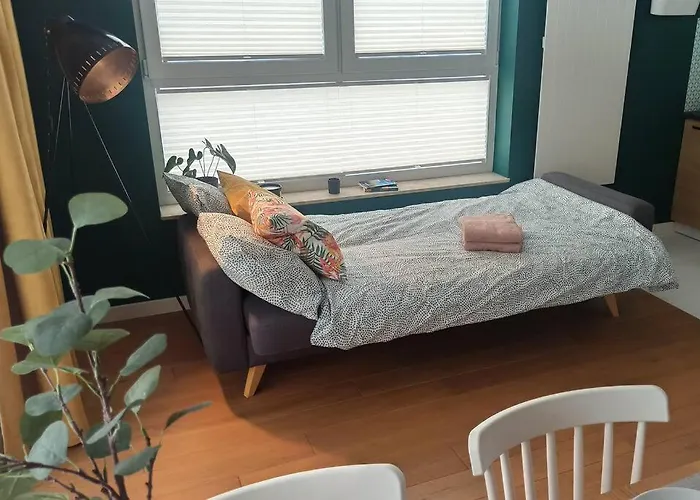 شقة Comfy, Familly Friendly Apartment. Balcony. Garage. *