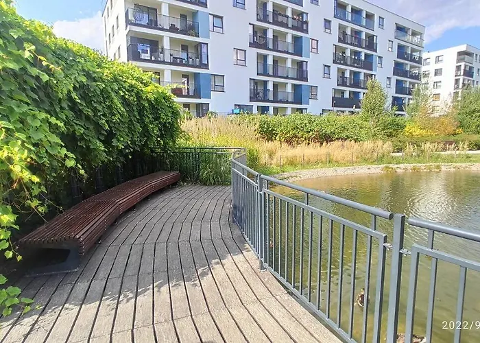 Comfy, Familly Friendly Apartment. Balcony. Garage. Appartement