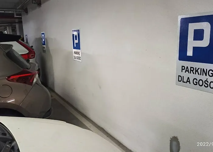 Appartement Comfy, Familly Friendly Apartment. Balcony. Garage.