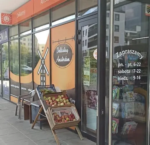 Comfy, Familly Friendly Apartment. Balcony. Garage.