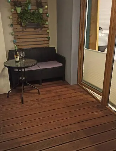 Comfy, Familly Friendly Apartment. Balcony. Garage. Apartment