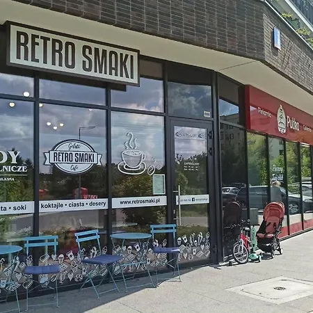 Comfy, Familly Friendly Apartment. Balcony. Garage. * Varsavia